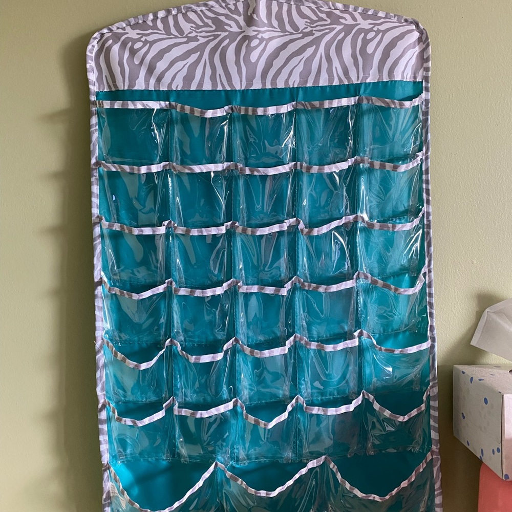 Jewelry holder